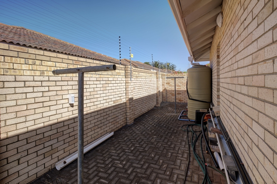 3 Bedroom Property for Sale in Summerstrand Eastern Cape